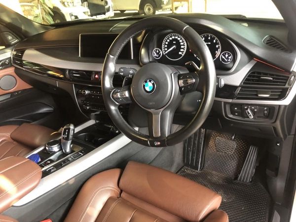 BMW X5 xDrive40e M Sport รุ่นท็อป ปี 2018 สีขาว รถบ้านของจริง เจ้าของขายเองมือเดียวออกศูนย์บาแซโรน่า บางแค รูปที่ 4